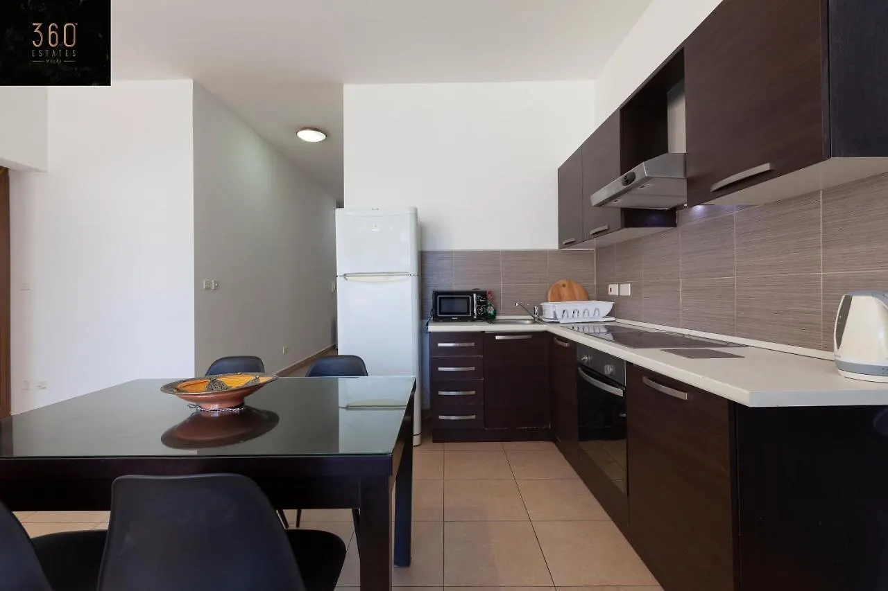 公寓 Spacious Pv Apt Close To Clubs & Schools With Wifi By 360 Estates Saint Julian's